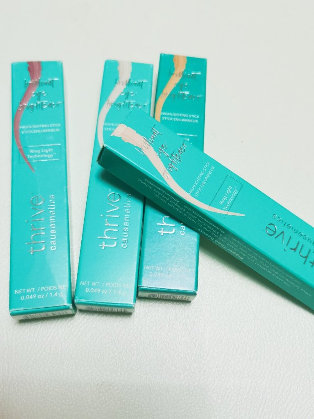 4 color mix/4pack/Thrive Causemetics Brilliant Highlighting Stick Eye Brightener